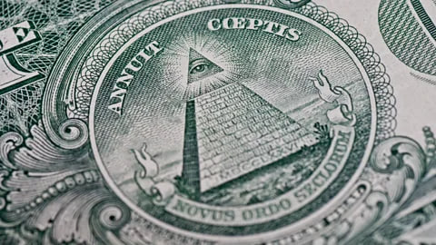 Menguak Jejak Illuminati: Mitos Global yang Masih Dipercaya