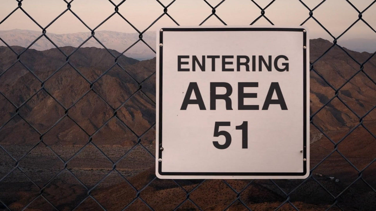 Rahasia Area 51: Bukti Alien atau Tipuan Pemerintah Amerika?